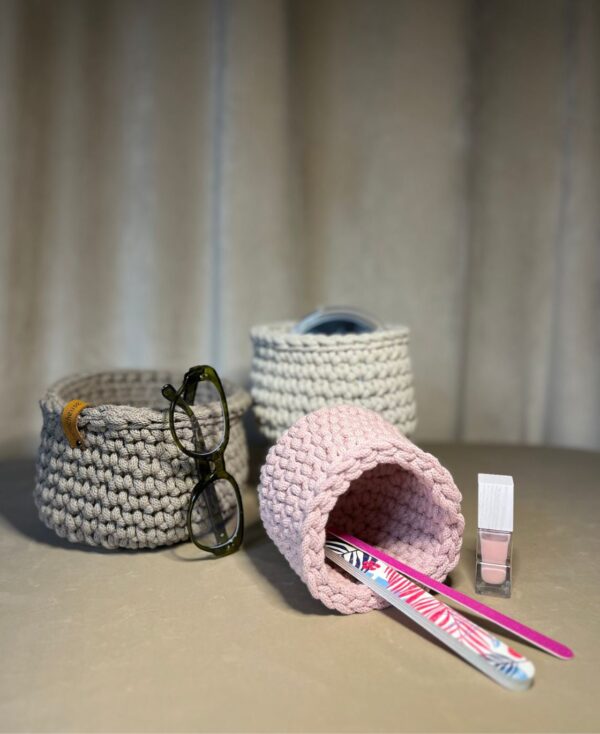 Trio de Corbeilles  au crochet Nude – Image 2