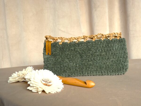 Pochette en crochet